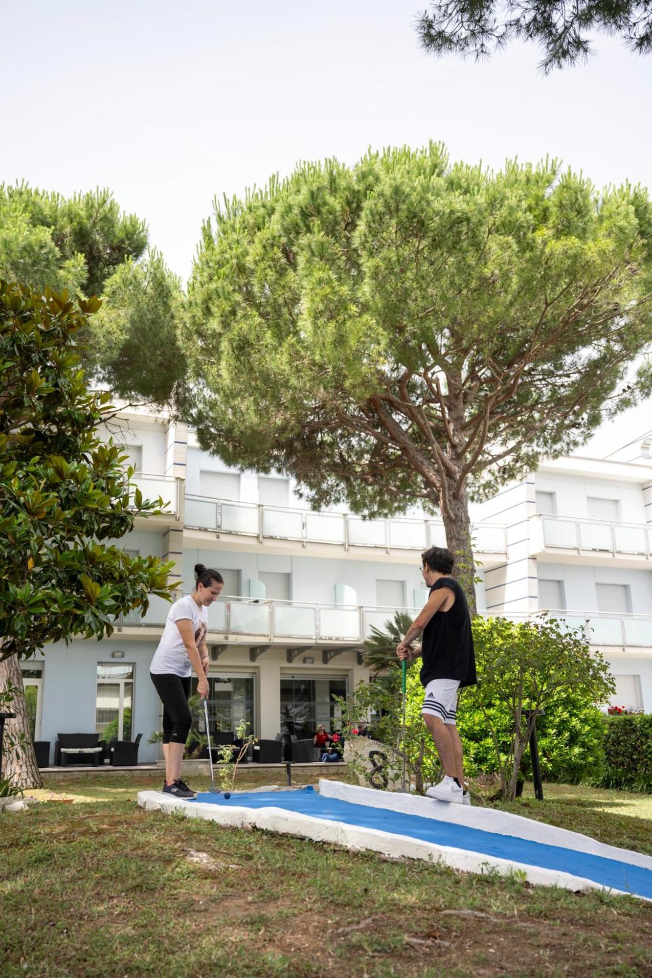 Hotel Kon Tiki Numana Eksteriør billede